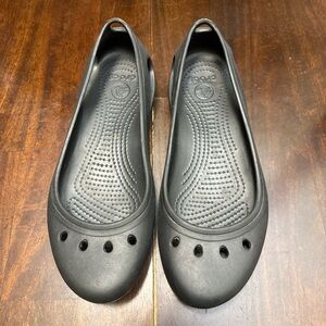 black Crocs Women's Kadee Ballet Flats